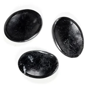 Worry stone i svart turmalin